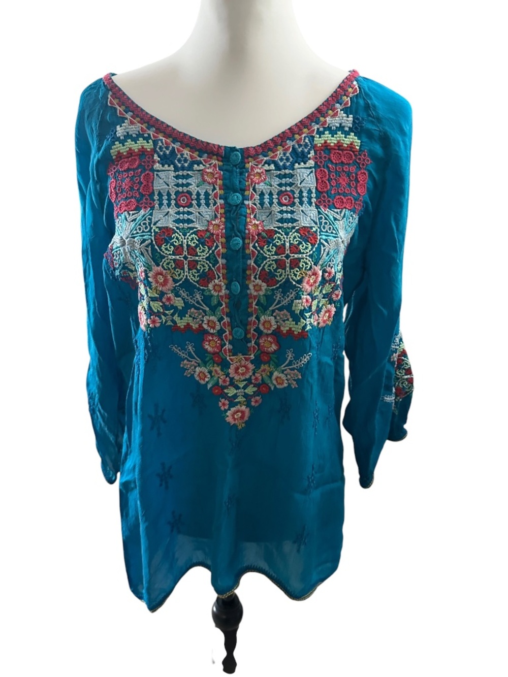 Johnny Was MUNA Embrodiered Cerulean Blue Scoop Neck Button Tunic Blouse SMALL